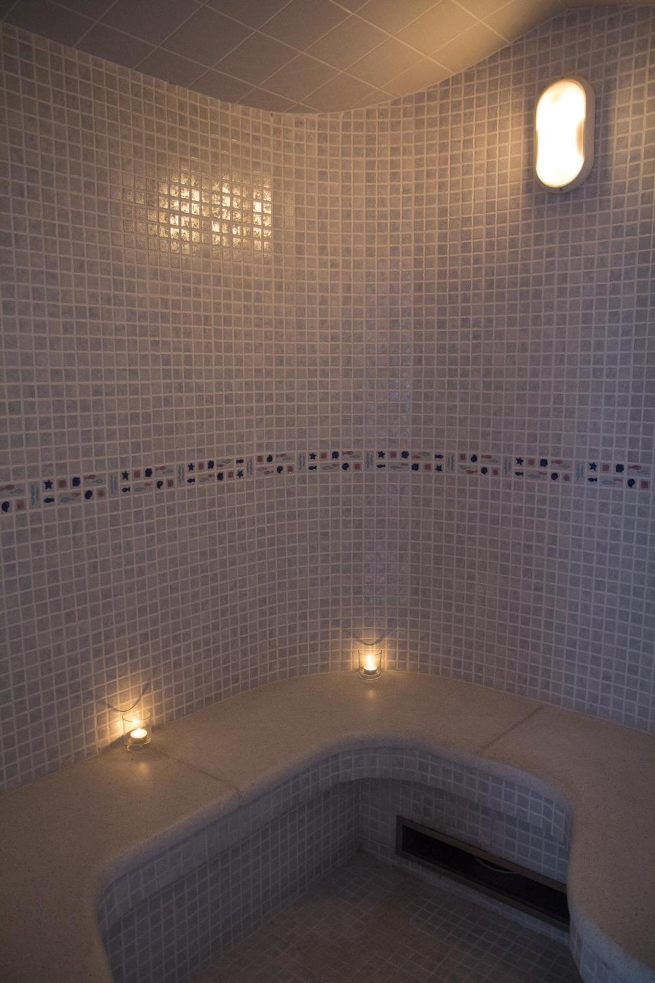 Pavi Apts Ljubljana - Private Rooftop Swimming Pool Chambre photo