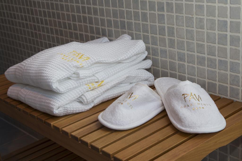 Pavi Apts Ljubljana - Private Rooftop Swimming Pool Chambre photo